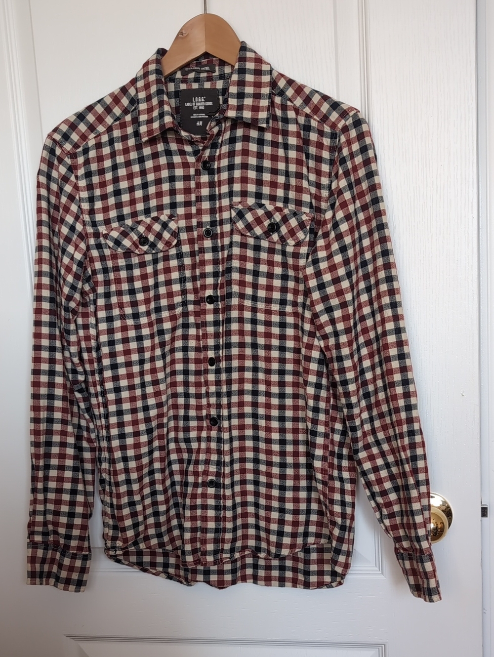 H&M Men’s Long-Sleeve Plaid Button-Down Shirt — Red, Navy & Cream